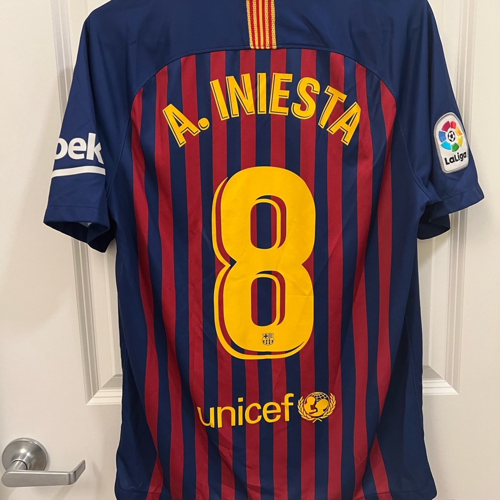 A. Iniesta final Barca Jersey